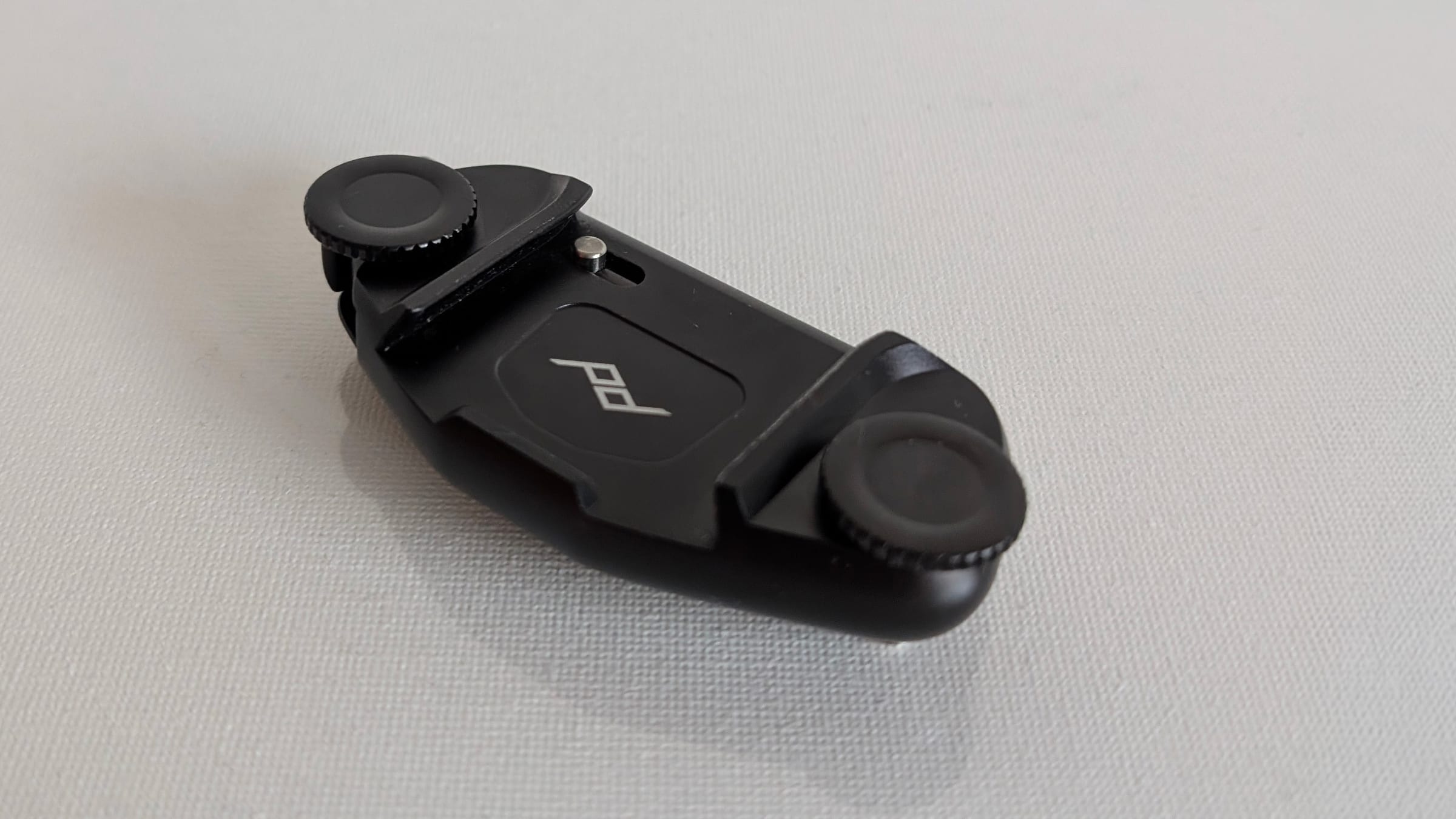 Peak Design Capture clip with its plate